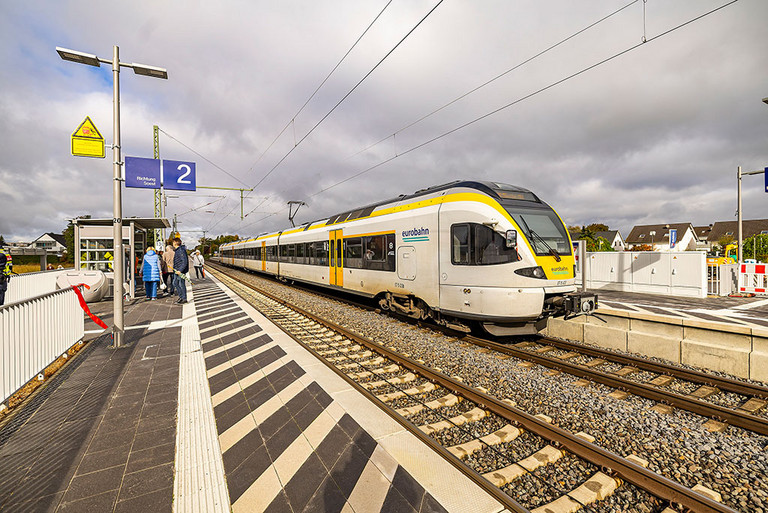 Haltepunkt-Eröffnung in Westtünnen