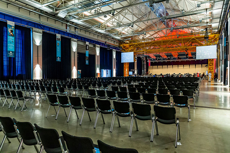 Innenansicht der Alfred-Fischer-Halle