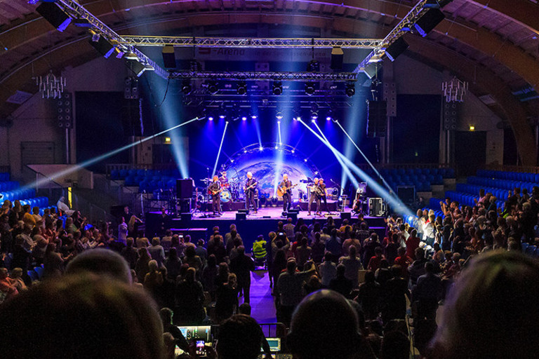 Auftritt der Gruppe ''Die Höhner'' in den Zentralhallen