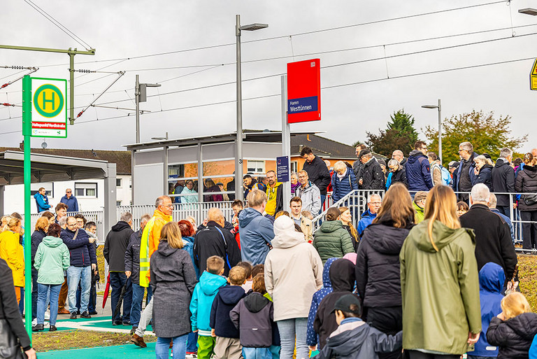 Haltepunkt-Eröffnung in Westtünnen