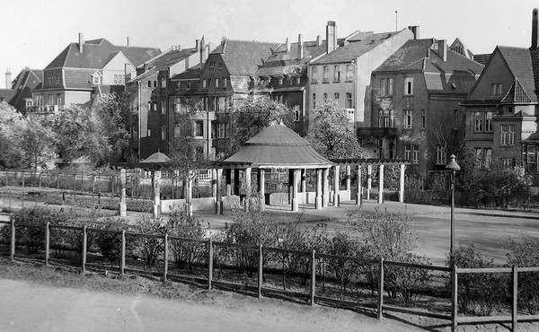 Historische Ansicht des Musikpavillons