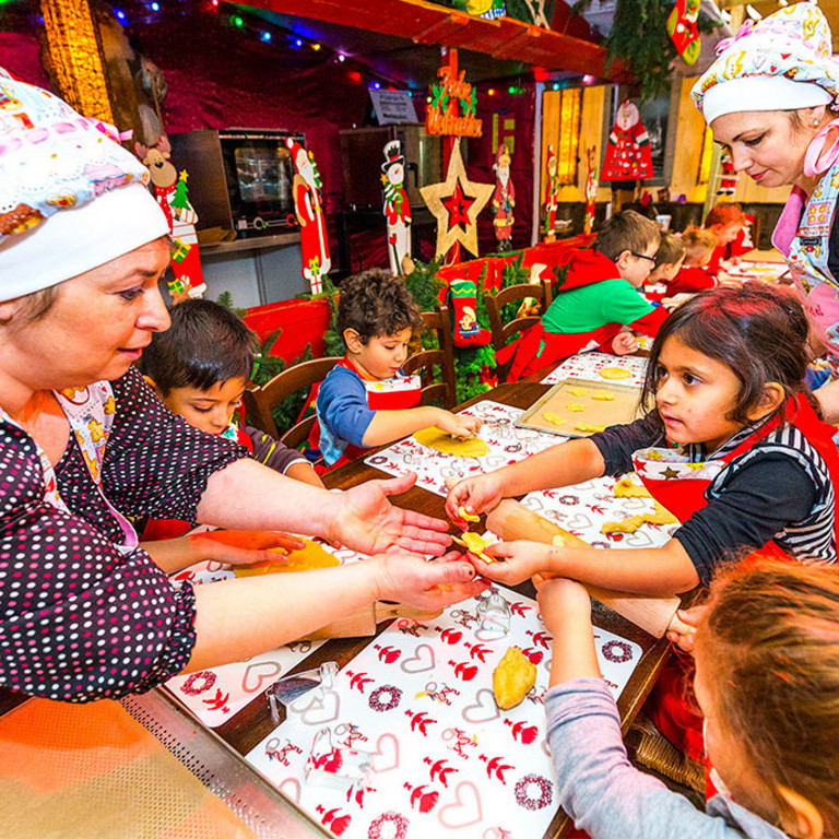 Plätzchen backen mit den Kita-Kindern des Martin-Luther Kindergartens 