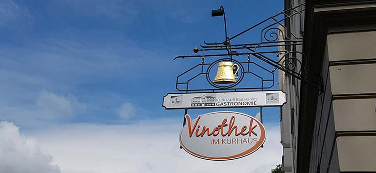 Schild Kurhaus Bad Hamm Gastronomie - Vinothek im Kurhaus