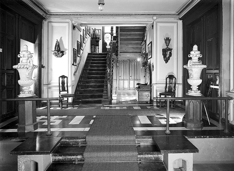 Foyer im Haus Caldenhof, um 1960 