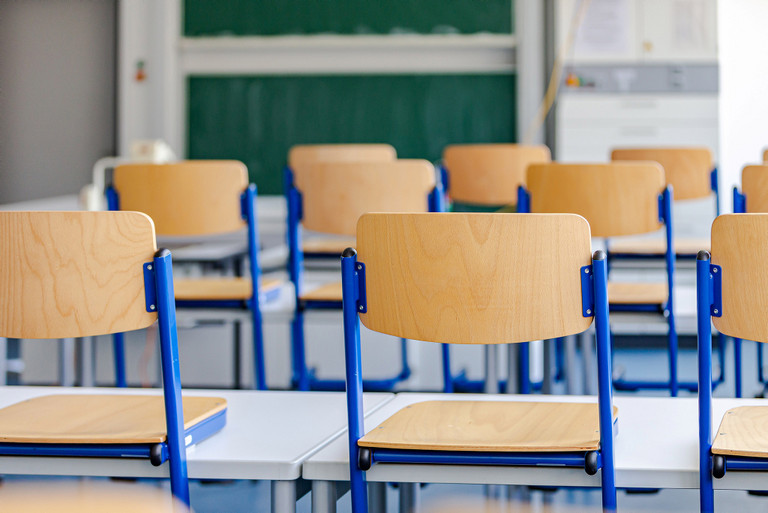 Leerer Klassenraum im Beisenkamp Gymnasium