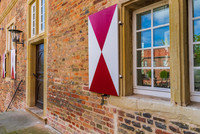 Detailaufnahme von Fenster und Tür auf Schloss Oberwerries