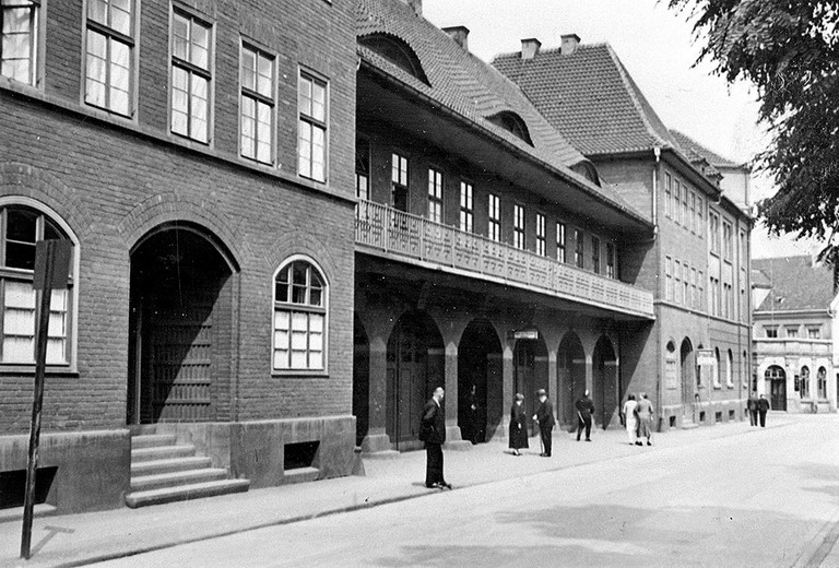 Ansicht der Feuerwache an der Sedanstraße um 1930