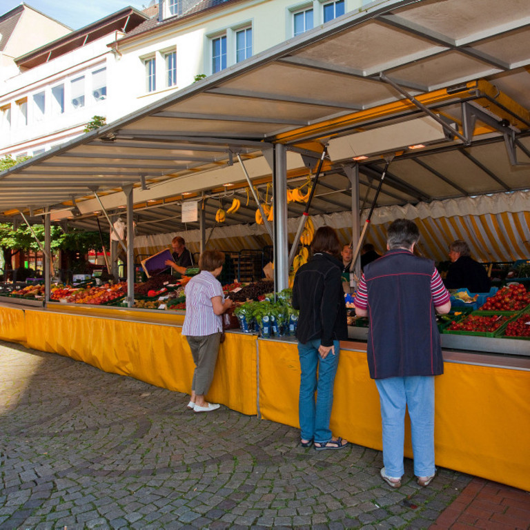 Stand von Obst und Gemüse Berendes