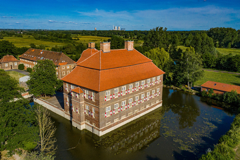 Drohnenaufnahme von Schloss Oberwerries