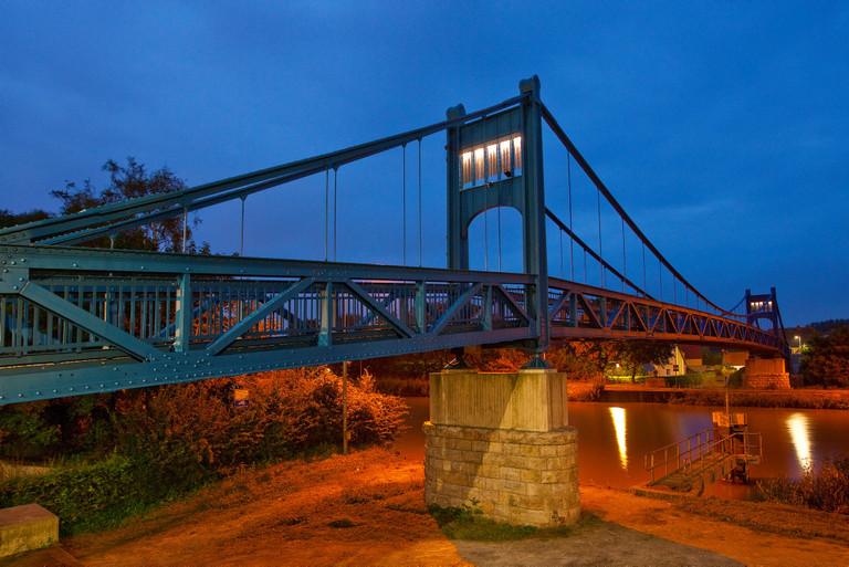 Brücken + Licht Schulwegsteg ''Ante portas''