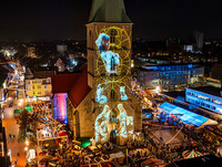 Video-Mapping an der Pauluskirche anlässlich des Weihnachtsmarktes