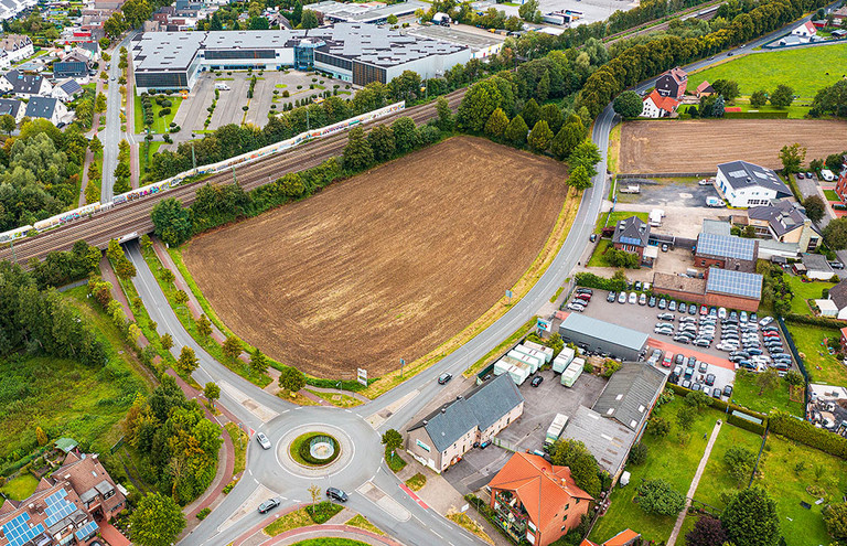 Luftbild einer Freifläche an der Bahnlinie in Hamm-Heessen